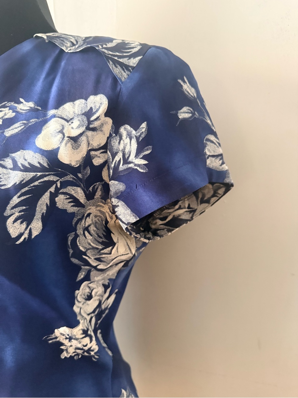 Women's Navy Floral Silk Button-Front Blouse - Picture 3 of 4